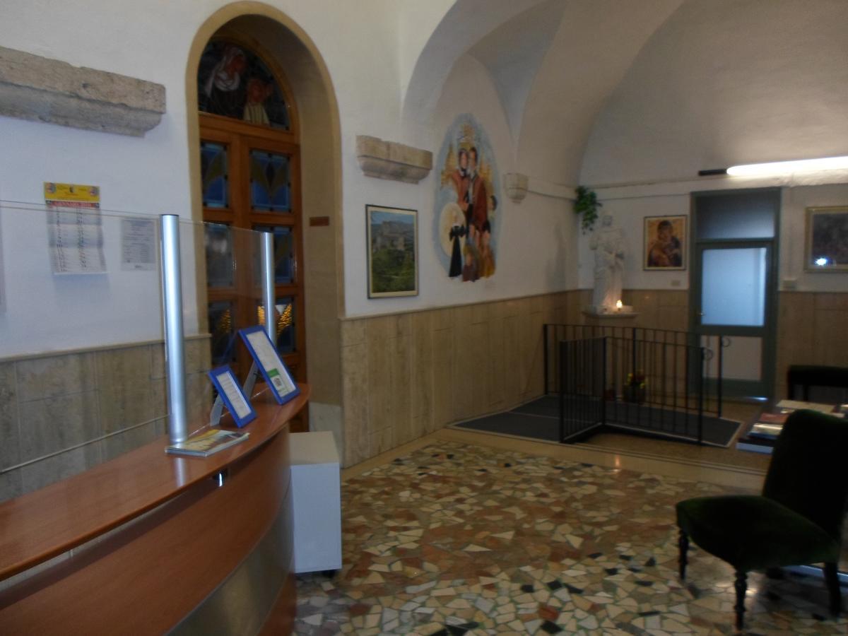 Ostello Sant'Anna 纳尔尼 外观 照片